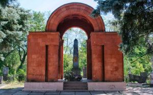 Воскресенское кладбище, Саратов